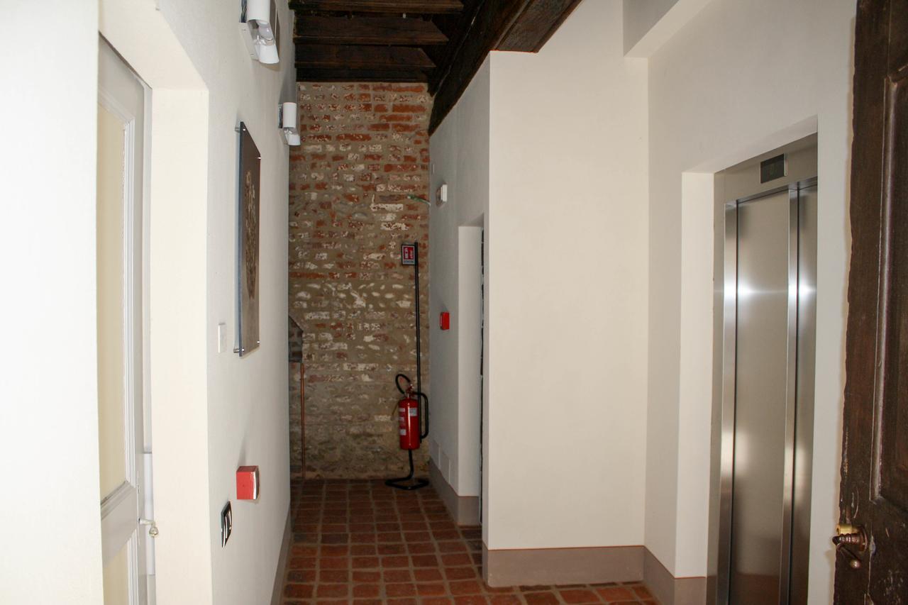 Palazzo Sacco Hostello Fossano Exterior photo